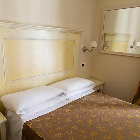 Tiziana Hotel 3*