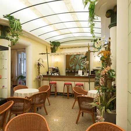 Tiziana 3*