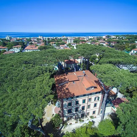 Tiziana Marina di Pietrasanta
