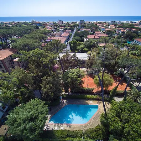 Tiziana Hotell Marina di Pietrasanta