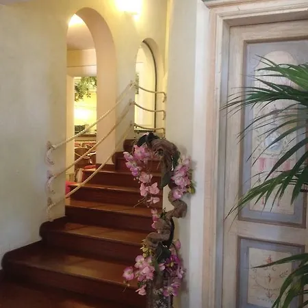 Tiziana 3*