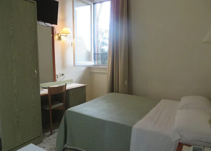 Tiziana Hotel 3*
